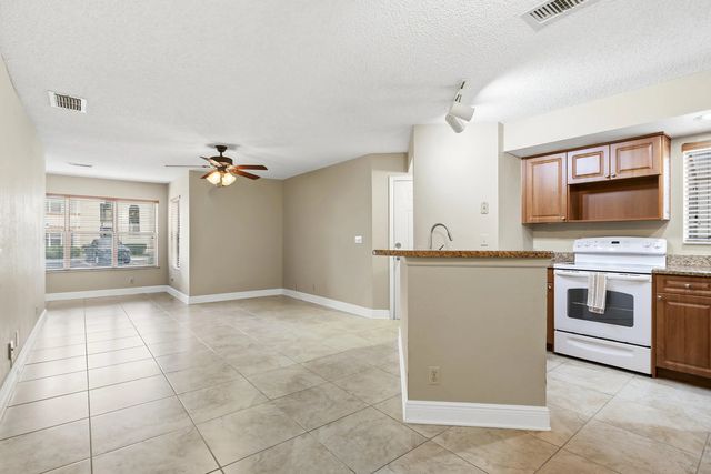 5 of 29 - 3350 Pinewalk Drive N #1411, Margate, FL