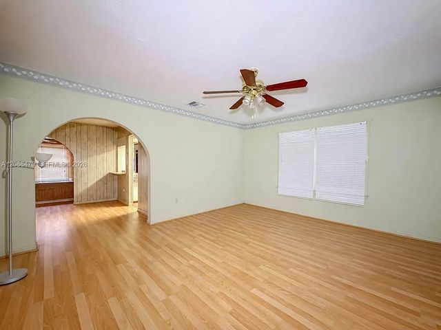 3 of 25 - 1580 Ne 132nd Road, North Miami, FL