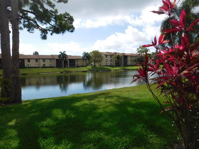 4 of 18 - 627 Sea Pine Way #a2, Greenacres, FL