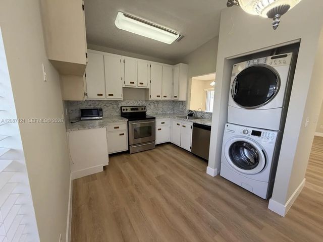 5 of 29 - 6705 Sw 152nd Place #45-05, Miami, FL