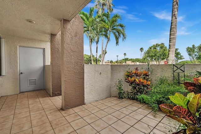 5 of 74 - 7216 Fairfax Drive #109, Tamarac, FL