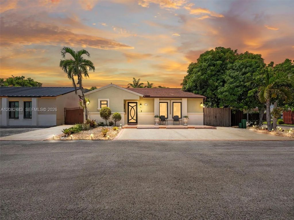 6536 Nw 197th Lane, Hialeah