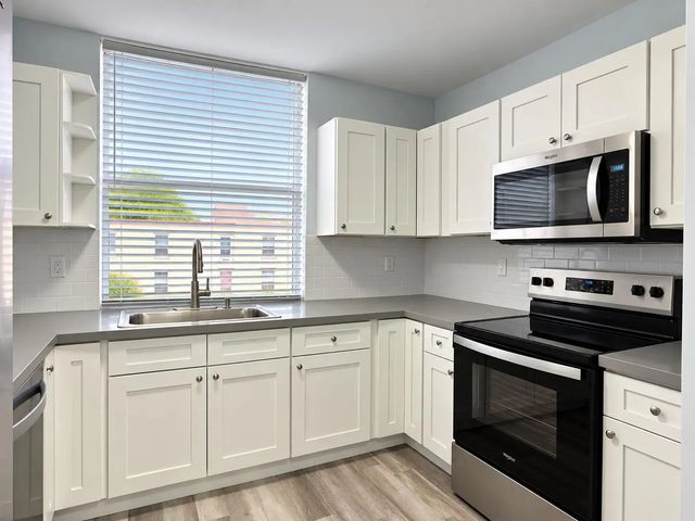 9 Willowbrook Lane #208, Delray Beach