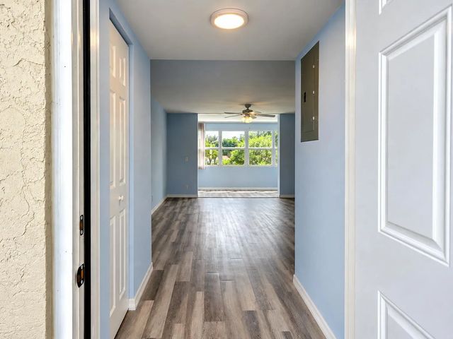 4 of 35 - 9 Willowbrook Lane #208, Delray Beach, FL