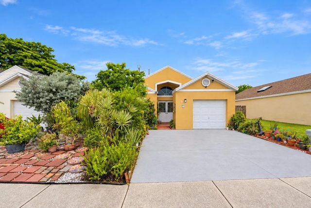 2 of 24 - 3680 Marlberry Lane, Miramar, FL