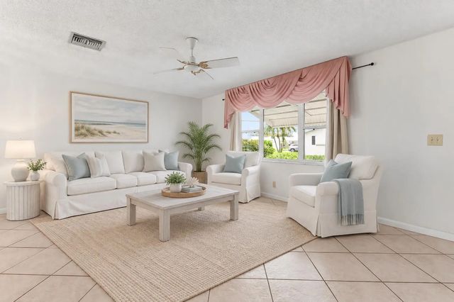 2 of 22 - 2070 Sw 13th Terrace, Boynton Beach, FL