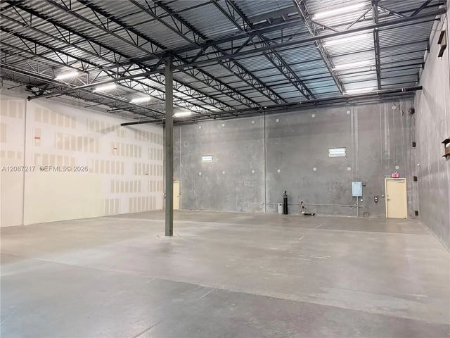 10428 W State Road 84, Davie