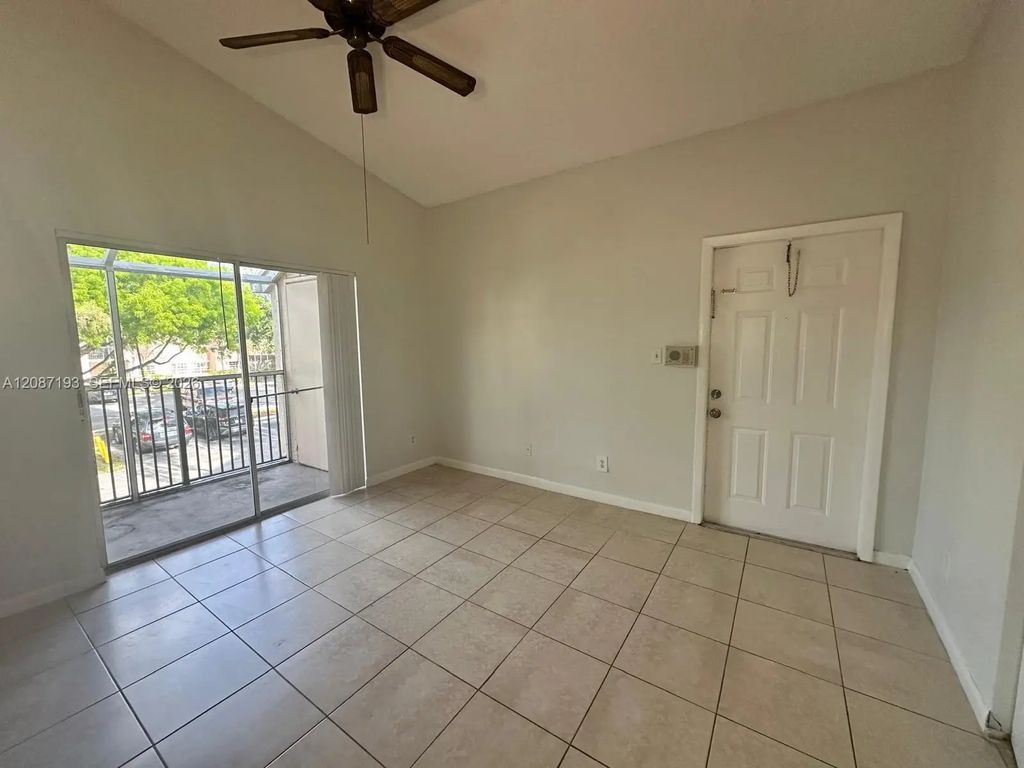 631 Cypress Lake Boulevard #h17, Deerfield Beach