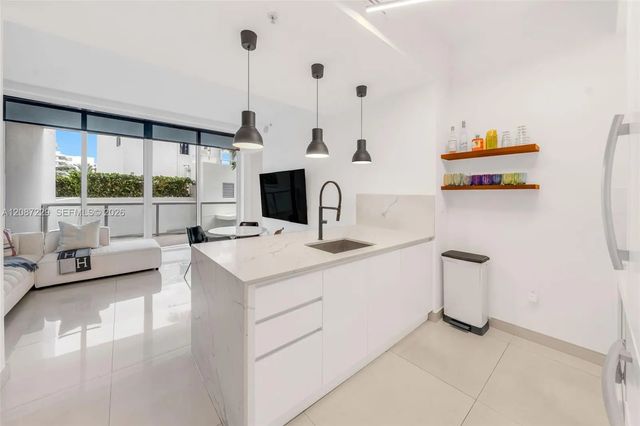 4 of 19 - 50 S Pointe Drive #514, Miami Beach, FL