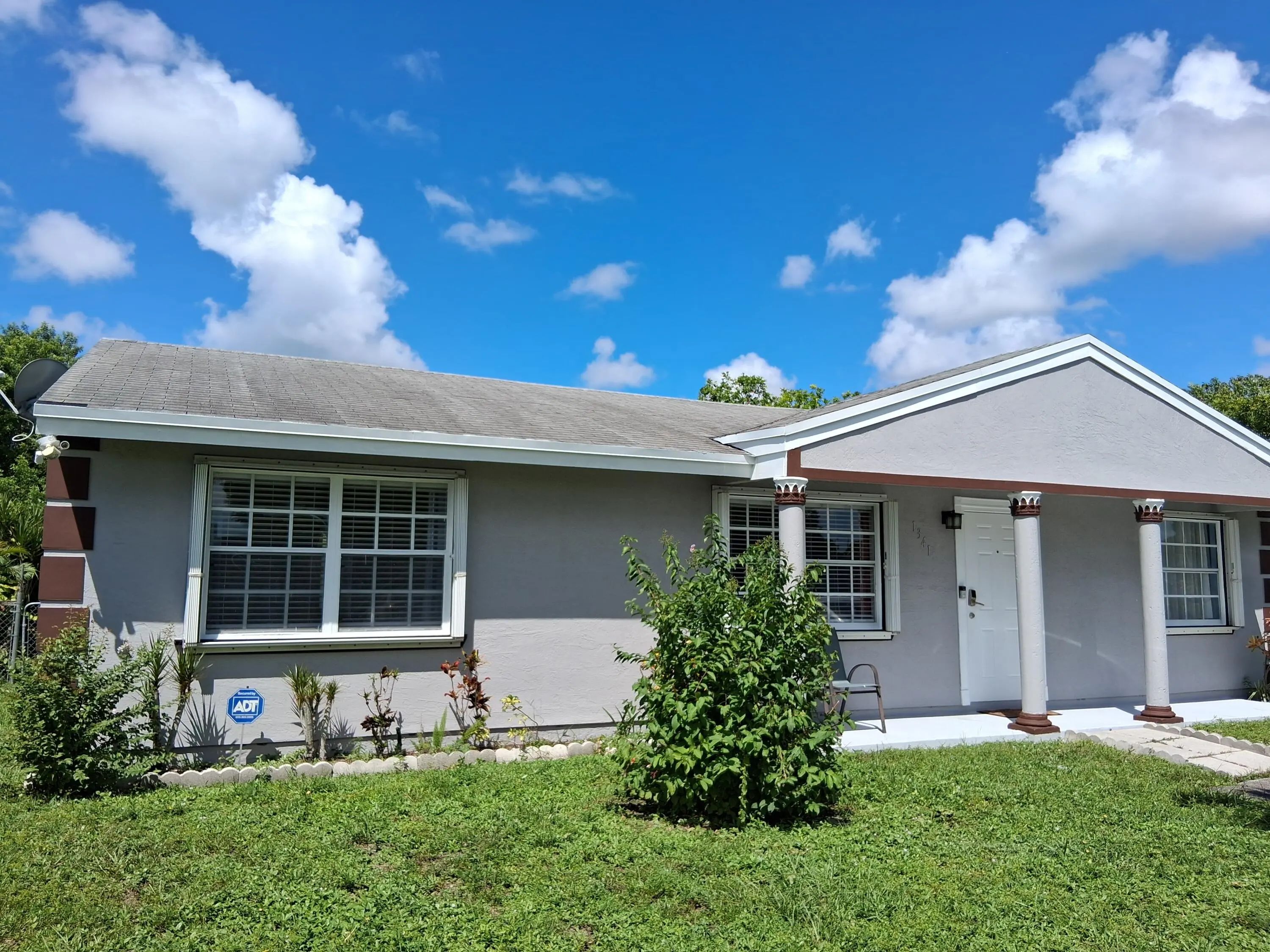 1341 Sw 73rd Avenue, North Lauderdale