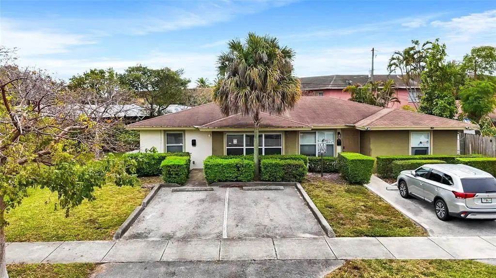 330 Avondale Drive, Pompano Beach
