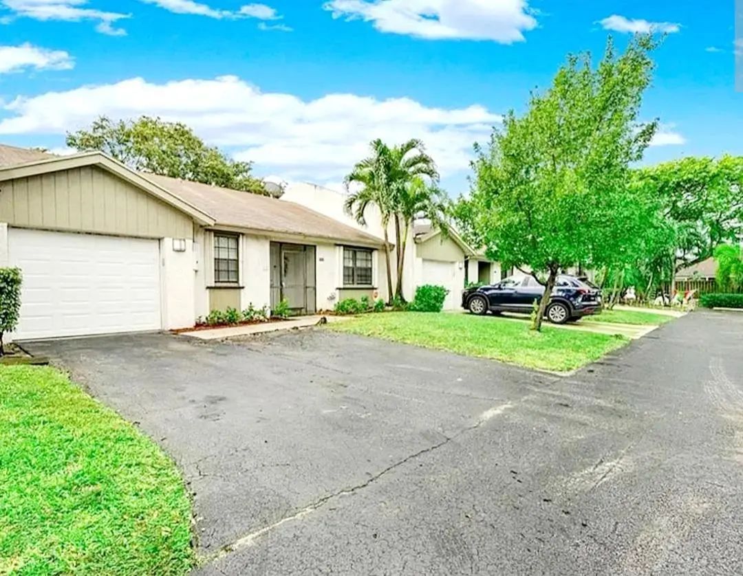 904 Nw 50th Court, Deerfield Beach