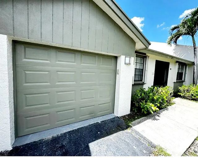 3 of 21 - 904 Nw 50th Court, Deerfield Beach, FL
