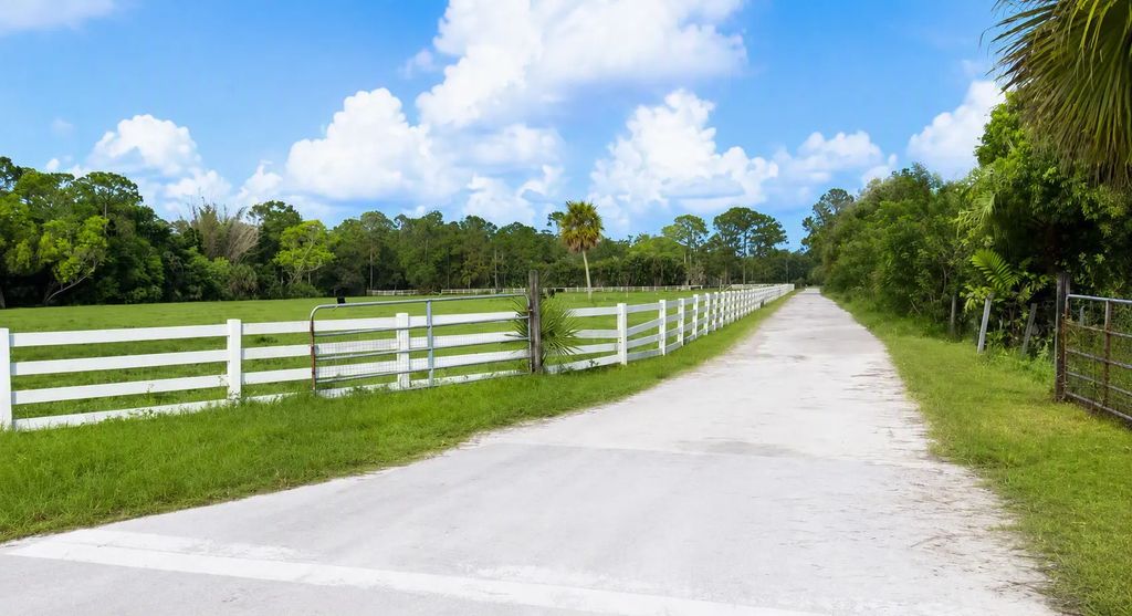 1812 B Road, Loxahatchee Groves