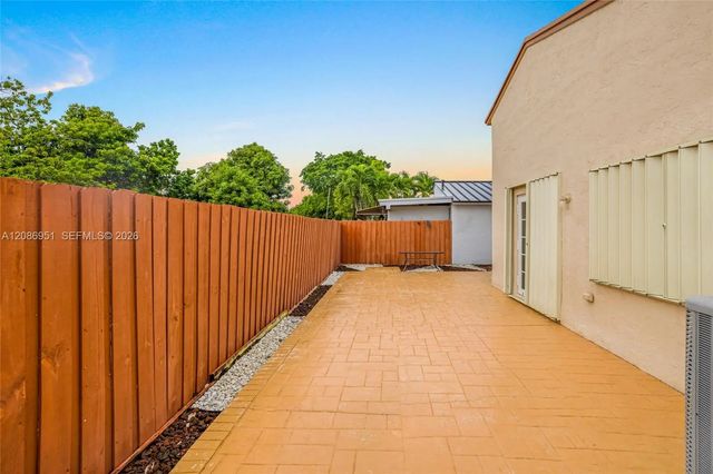 5 of 28 - 6746 Nw 199th Street, Hialeah, FL