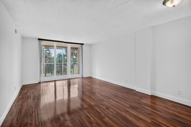 4 of 26 - 250 Jacaranda Drive #411, Plantation, FL