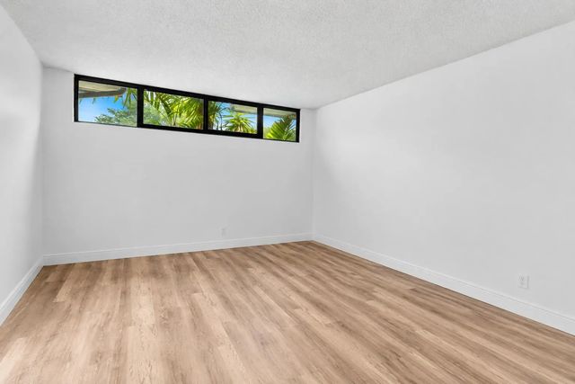 3 of 23 - 3750 Victoria Drive, West Palm Beach, FL