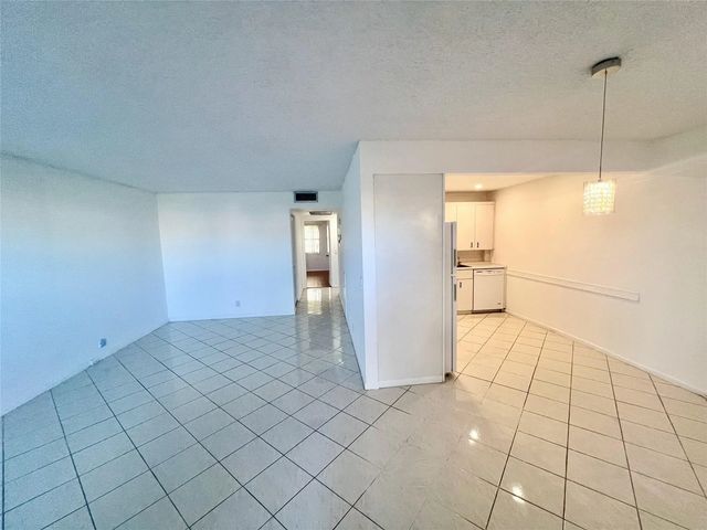 3002 Newcastle A, Boca Raton
