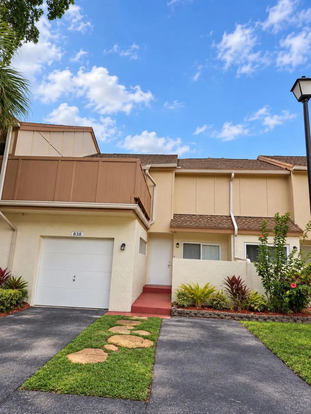 838 Nw 82nd Avenue #2, Plantation