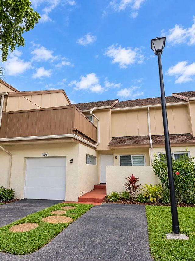 2 of 25 - 838 Nw 82nd Avenue #2, Plantation, FL