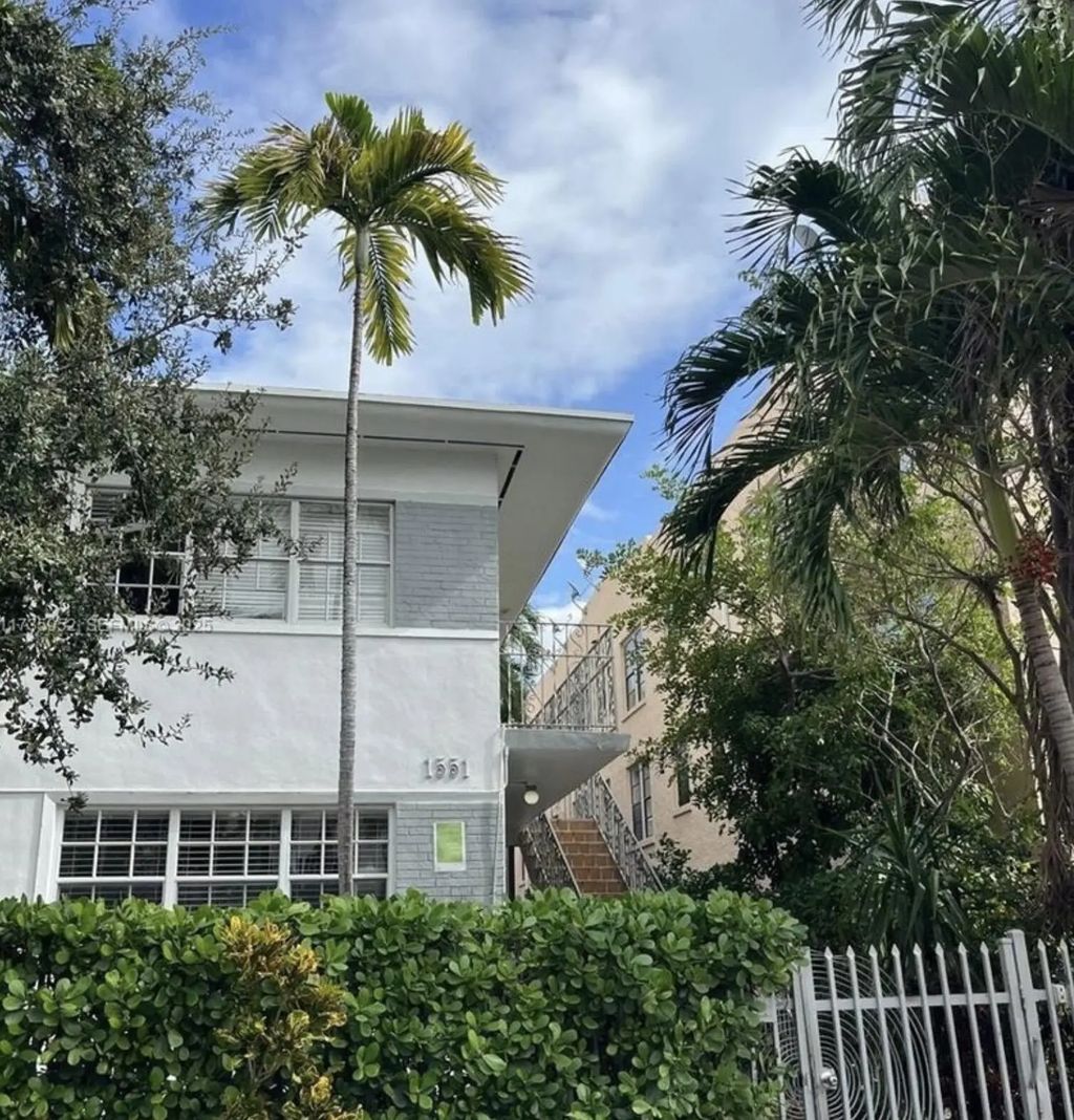 1551 Michigan Avenue #10, Miami Beach