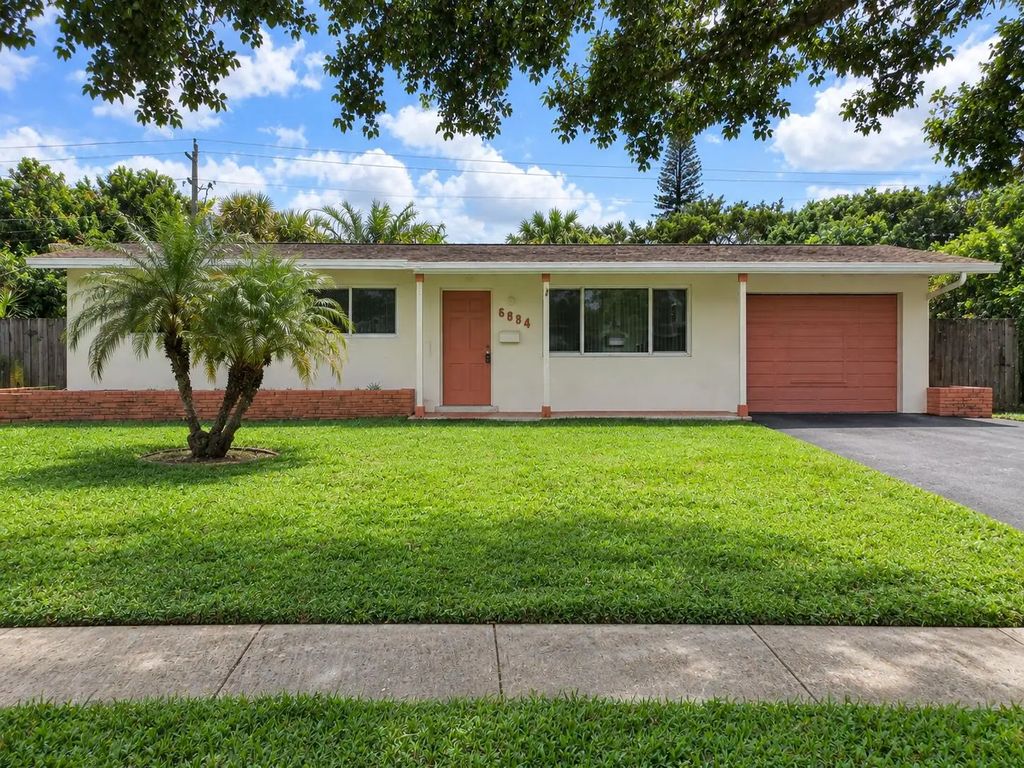 6884 Nw 12th Street, Plantation
