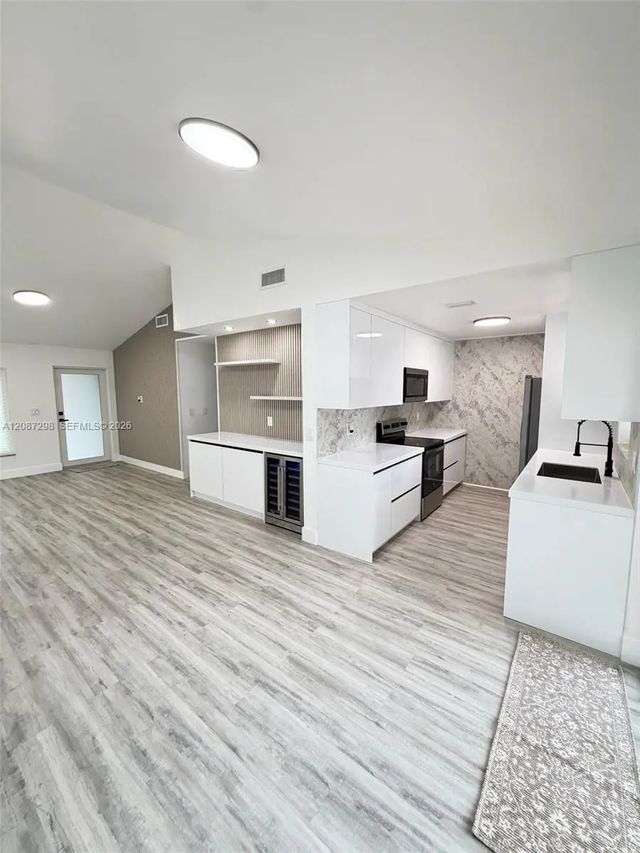 5 of 27 - 13916 Sw 56th Lane, Miami, FL