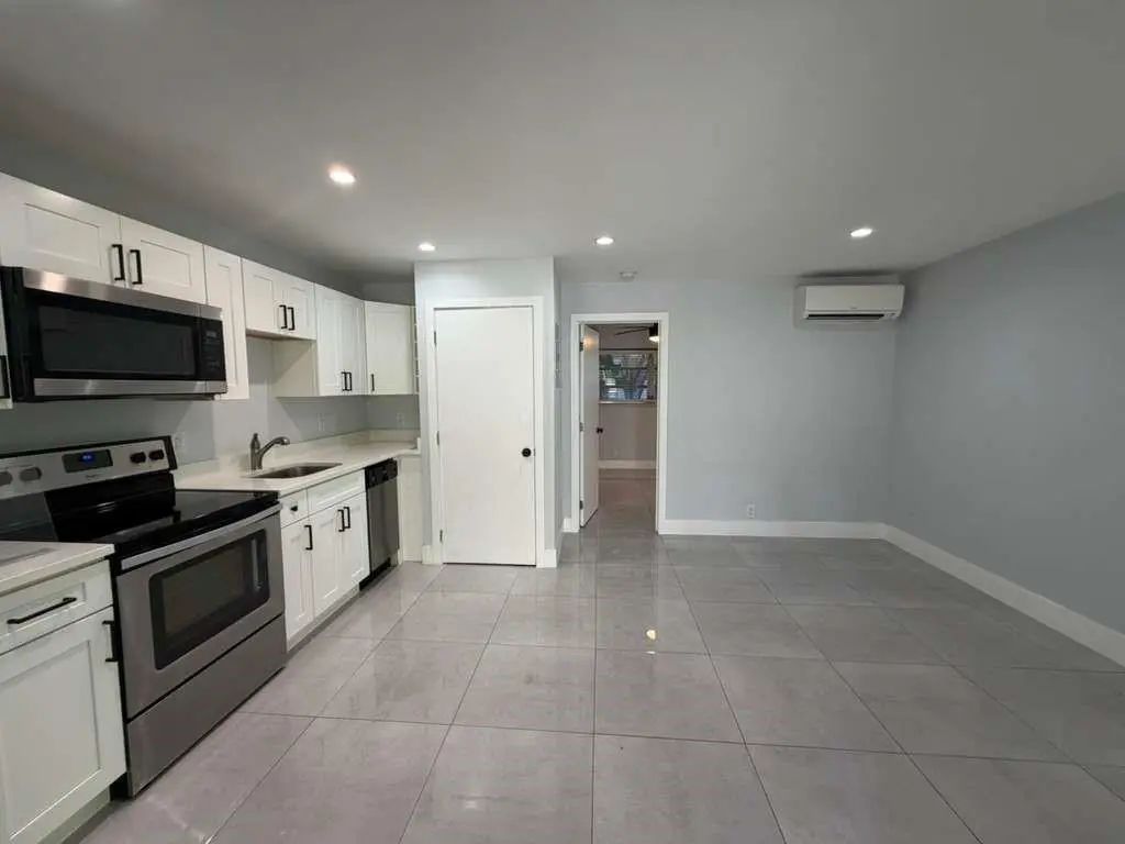 820 N Victoria Park Road #3, Fort Lauderdale