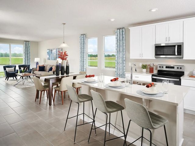 2 of 7 - 5502 Hampton Park Circle, Vero Beach, FL