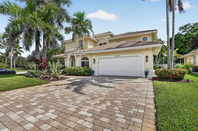 4 of 88 - 8210 Phoenician Court, Davie, FL