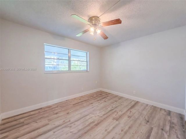 4 of 22 - 400 Sw Golfview Terrace #112, Boynton Beach, FL