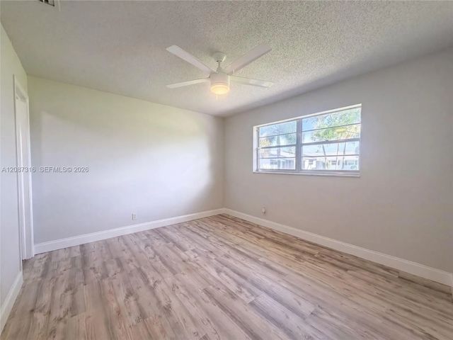 5 of 22 - 400 Sw Golfview Terrace #112, Boynton Beach, FL