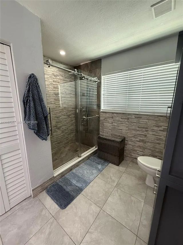 3 of 18 - 6821 W 2nd Court, Hialeah, FL