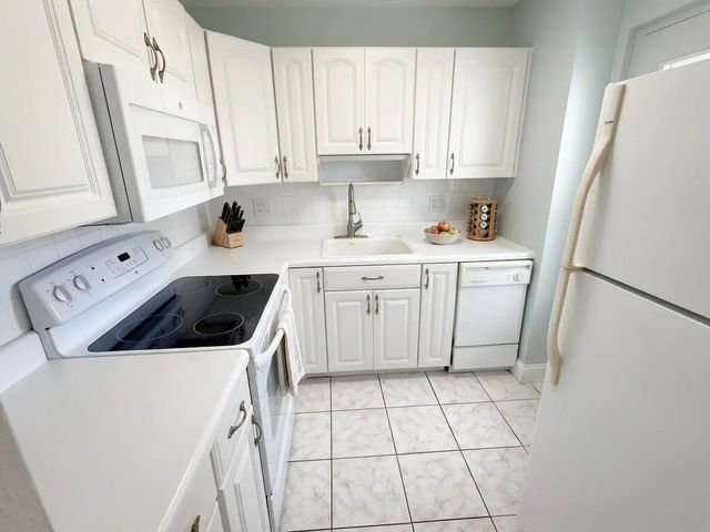 3 of 10 - 2555 Ne 11th Street #303, Fort Lauderdale, FL