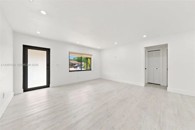 4 of 51 - 1707 S Curlew Lane, Homestead, FL