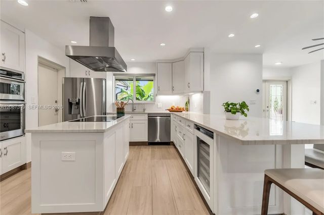 3 of 32 - 2820 Ne 40th Court, Fort Lauderdale, FL