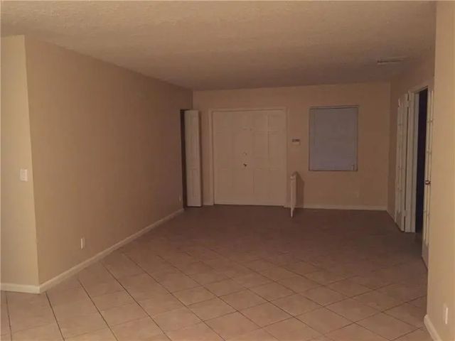4 of 14 - 1204 Sw 74th Avenue, North Lauderdale, FL