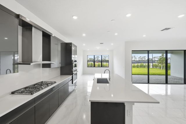 4 of 55 - 7707 Laurel Park Drive, Lake Worth, FL