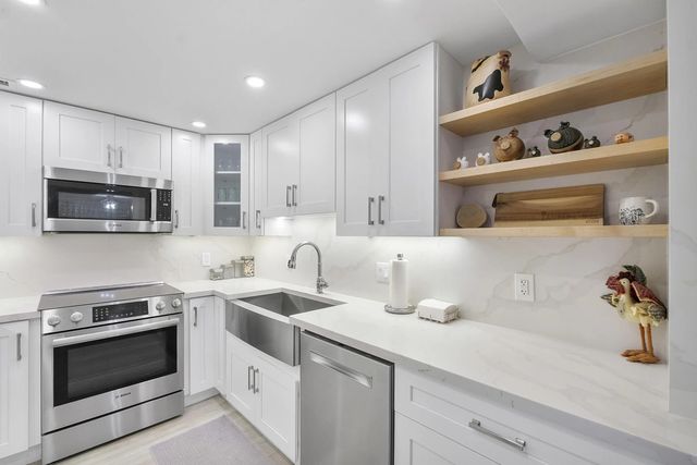 4 of 42 - 1900 S Ocean Boulevard #14t, Lauderdale-By-The-Sea, FL