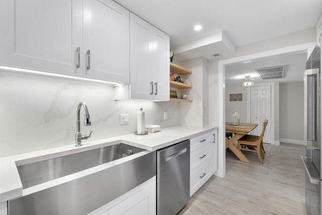 5 of 42 - 1900 S Ocean Boulevard #14t, Lauderdale-By-The-Sea, FL