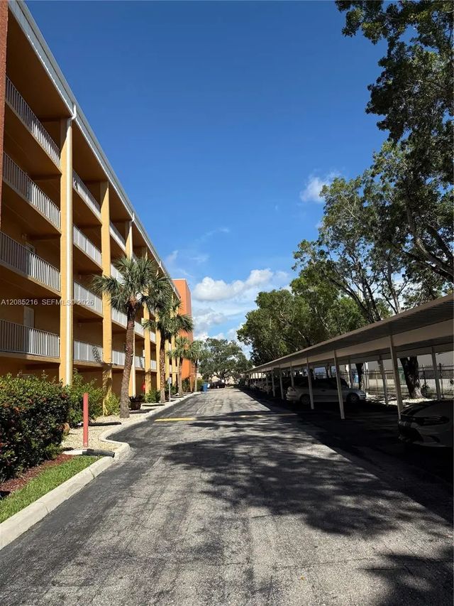 2 of 12 - 2366 E Mall Drive #308, Fort Myers, FL