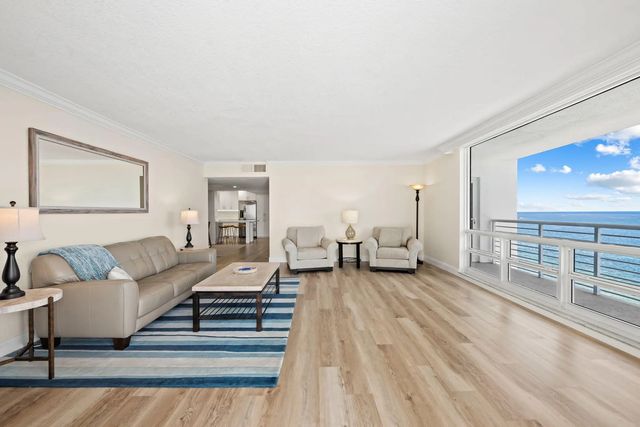 4 of 29 - 812 Briny Avenue, Pompano Beach, FL