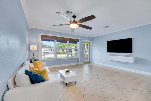 5 of 25 - 2210 Ne 51st Street, Lighthouse Point, FL