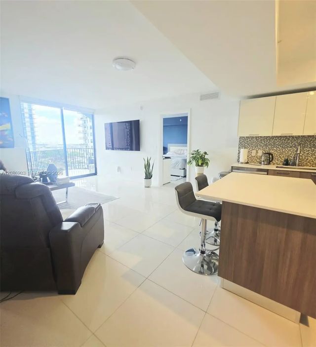 3 of 26 - 5252 Nw 85th Avenue #809, Doral, FL