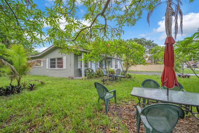5 of 22 - 461 Nw 17th Place, Fort Lauderdale, FL