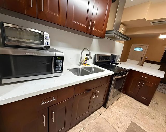 3 of 12 - 440 Nw 15th Avenue, Fort Lauderdale, FL