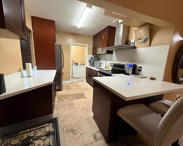 4 of 12 - 440 Nw 15th Avenue, Fort Lauderdale, FL