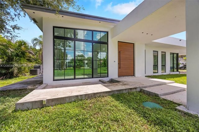 4 of 45 - 7885 Sw 117th Street, Pinecrest, FL