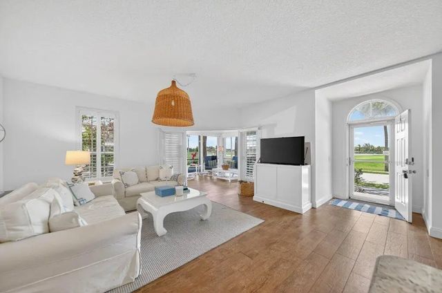 2 of 20 - 391 Ne Plantation Road #215, Hutchinson Island, FL