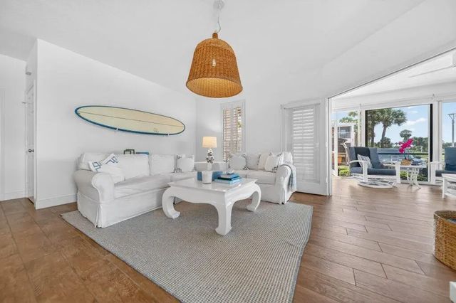 3 of 20 - 391 Ne Plantation Road #215, Hutchinson Island, FL